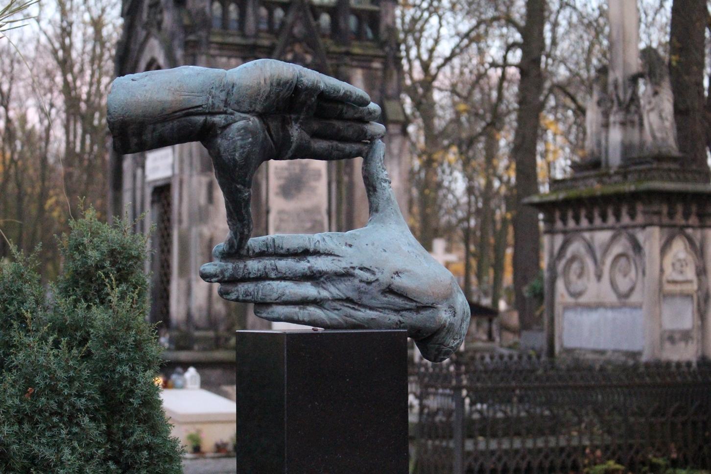 Tomba di Krzysztof Kieślowski cimitero monumentale Powązki